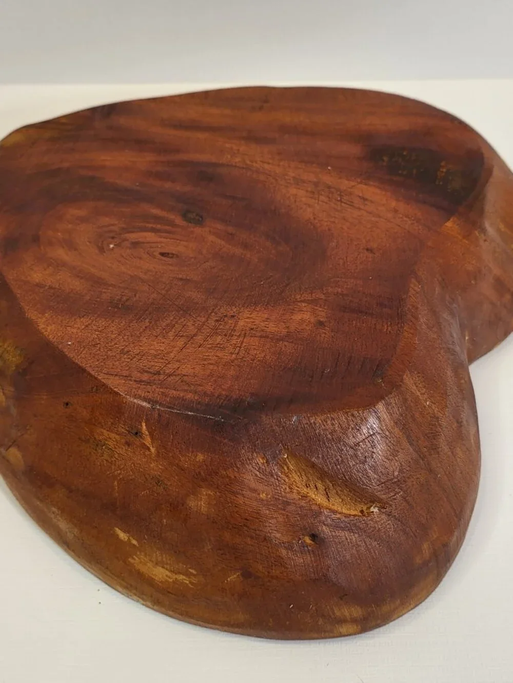 Hand-Carved Heart-Shaped Wooden Bowl – Rustic Solid Wood Catchall & Home Decor